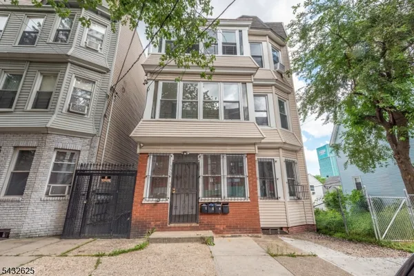 $750,000 | 130 Milford Avenue, Newark, NJ 07108