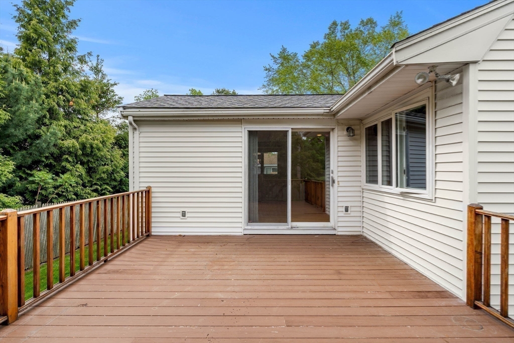 25 Countryside Lane Marblehead, MA 01945 - Photo 33 of 41