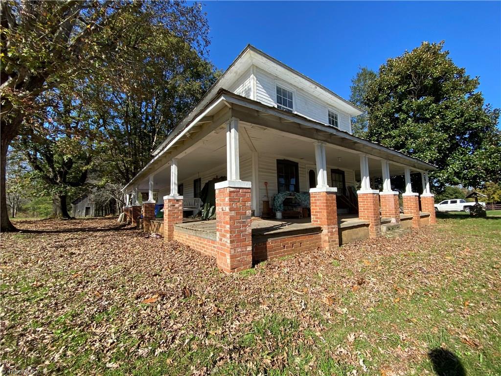 985 Traphill Road Hays, NC 28635 - Photo 3 of 43 Gallery Image 3