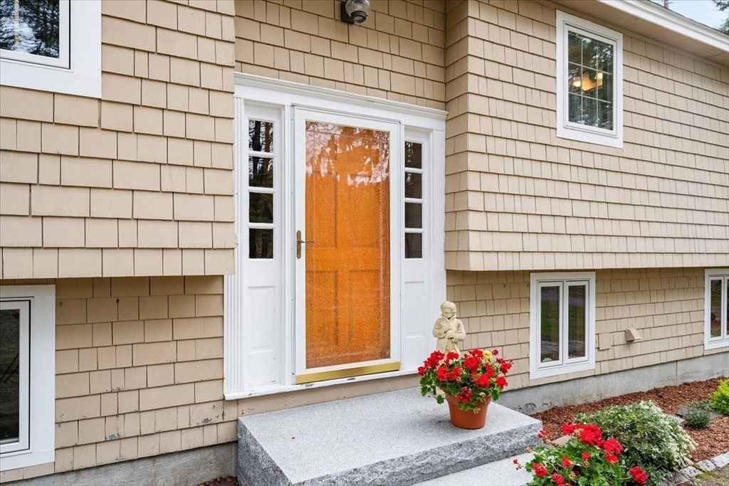 100 South Harbor Road Townsend, MA 01469 - Photo 2 of 42