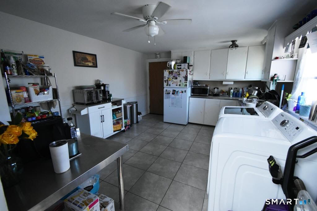 36 South St Extension Bristol, CT 06010 - Photo 3 of 32