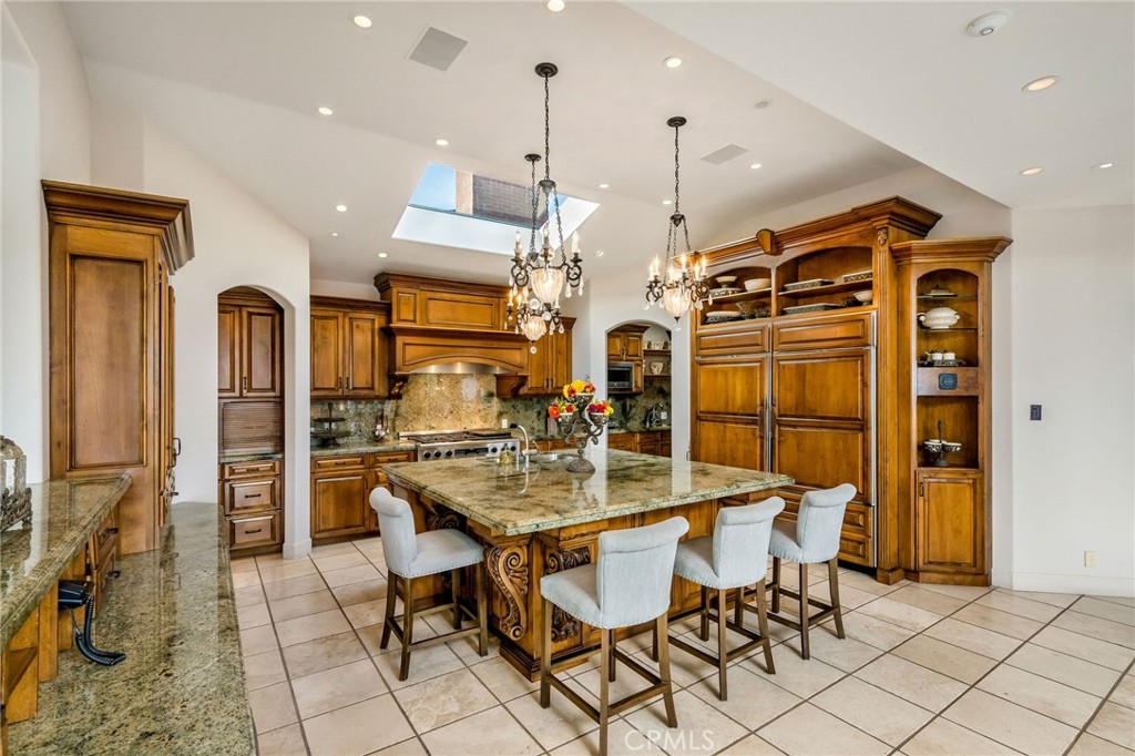 215 South Poinsettia Avenue Manhattan Beach, CA 90266 - Photo 11 of 64