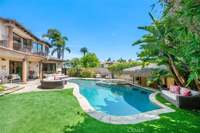 $48,000 | 215 South Poinsettia Avenue, Manhattan Beach, CA 90266