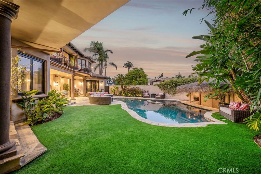 215 South Poinsettia Avenue Manhattan Beach, CA 90266 - Photo 57 of 64 a view of a swimming pool with a patio