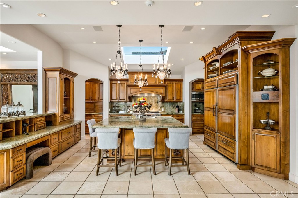 215 South Poinsettia Avenue Manhattan Beach, CA 90266 - Photo 10 of 64