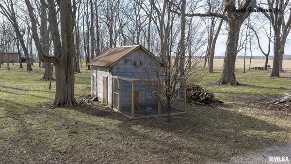 $730,000 | 9343 County Road 1 North, New Berlin, IL 62670