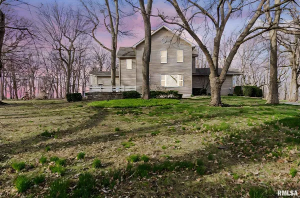 $730,000 | 9343 County Road 1 North, New Berlin, IL 62670