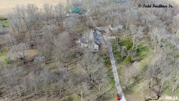 $730,000 | 9343 County Road 1 North, New Berlin, IL 62670