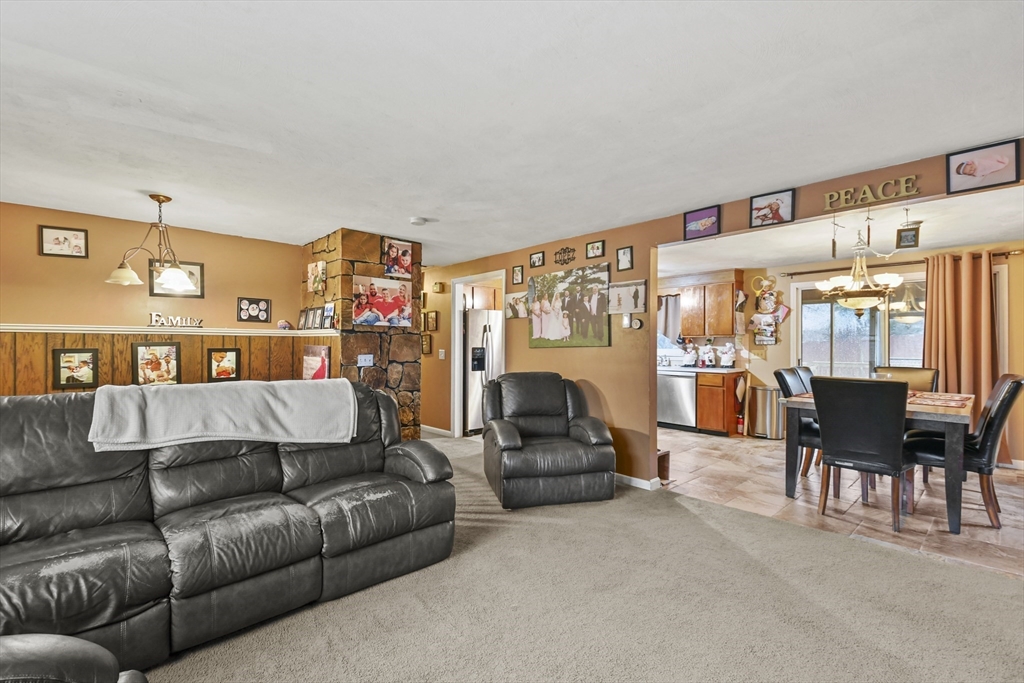 69 Dana Road Oxford, MA 01540 - Photo 4 of 32 Gallery Image 4