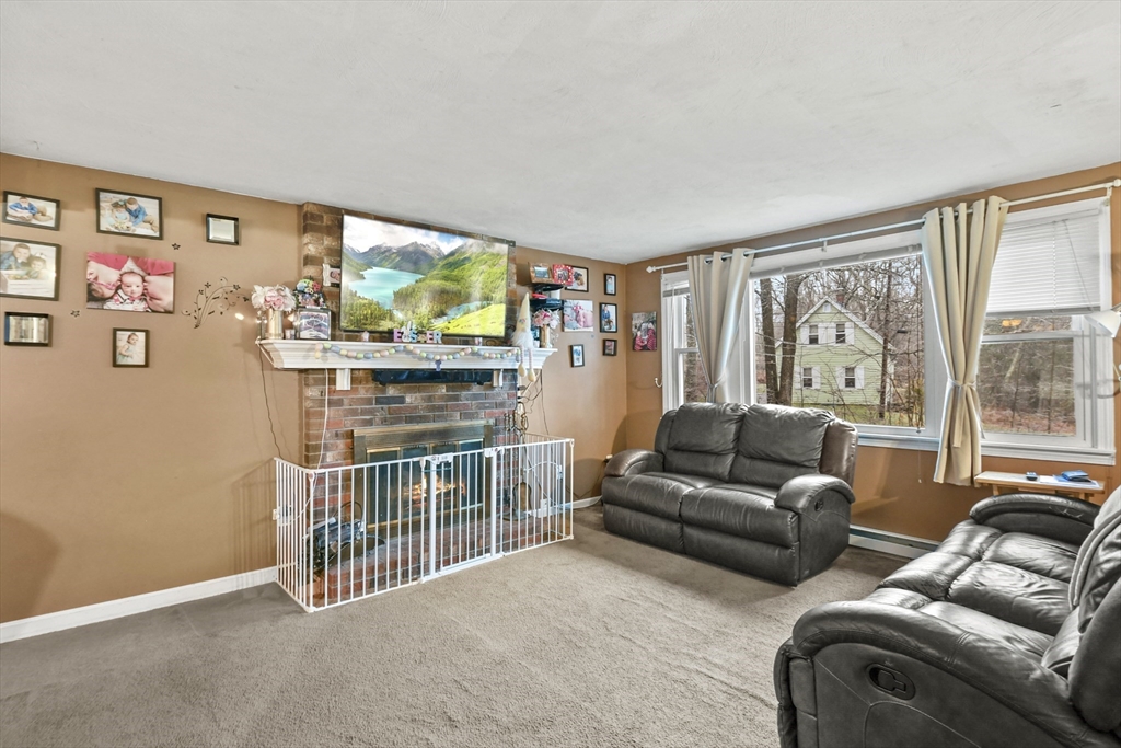69 Dana Road Oxford, MA 01540 - Photo 5 of 32 Gallery Image 5