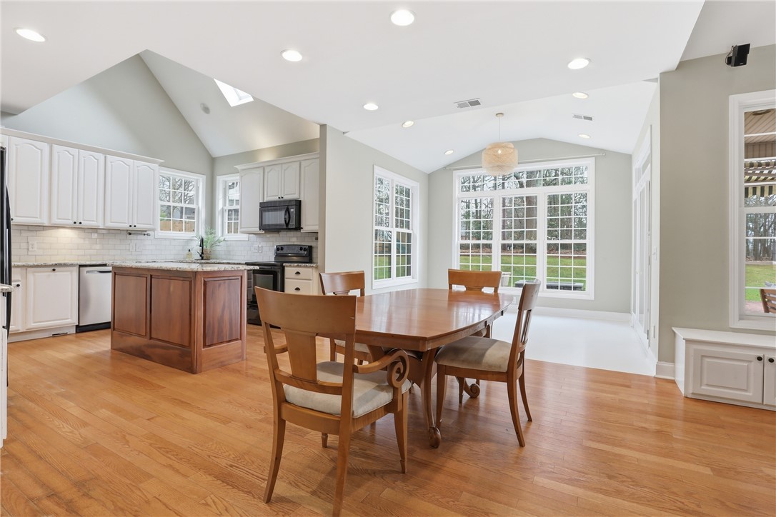 103 Crepe Myrtle Lane Anderson, SC 29625 - Photo 8 of 42