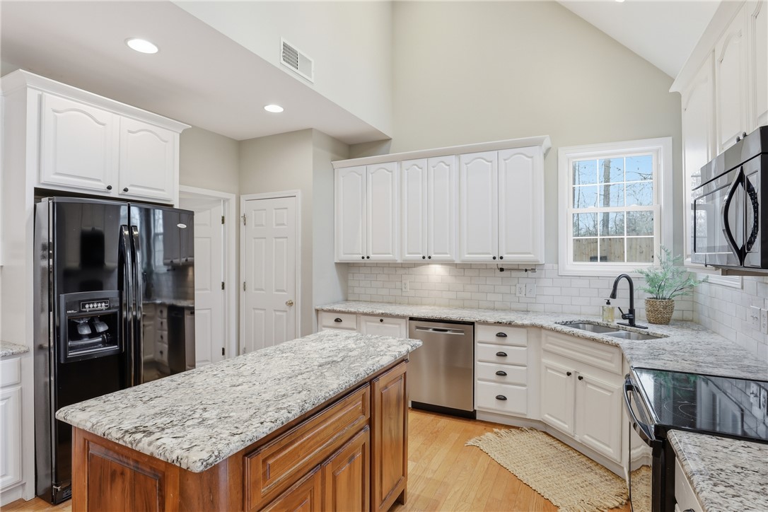 103 Crepe Myrtle Lane Anderson, SC 29625 - Photo 10 of 42