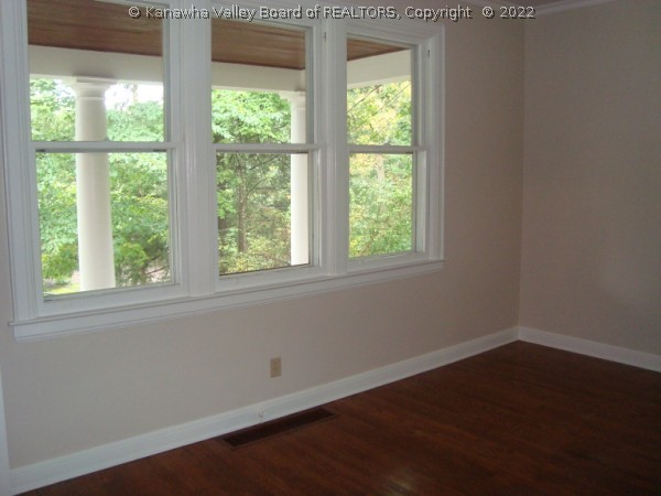 630 Wood Road Charleston, WV 25302 - Photo 13 of 30 Gallery Image 13