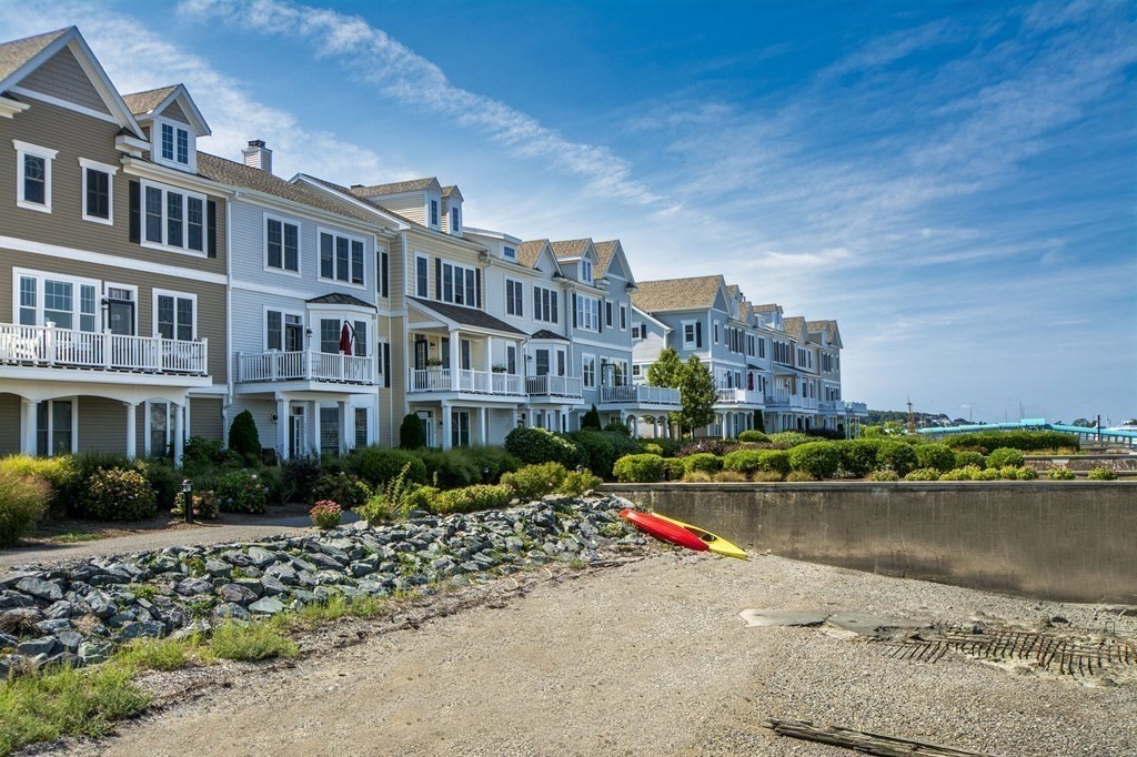 175 HMS Halsted Drive, Unit 1402 Hingham, MA 02043 - Photo 10 of 41