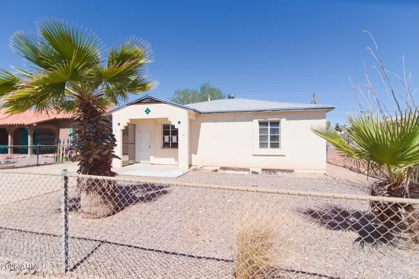 $90,000 | 120 South Elota Avenue, Ajo, AZ 85321