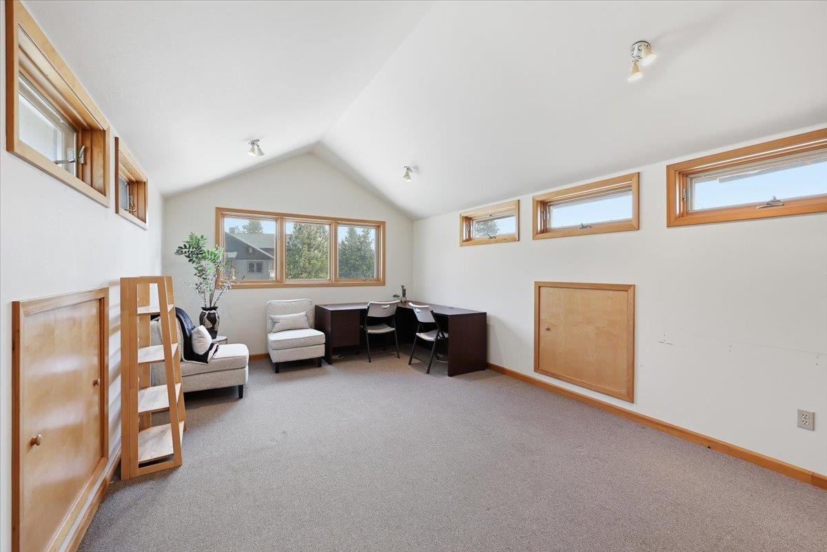 16211 East Jacobs Lane Spokane, WA 99217 - Photo 38 of 43