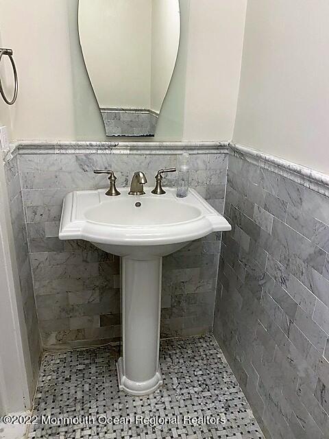 225 Cedar Avenue Allenhurst, NJ 07711 - Photo 18 of 19 IMG_3266