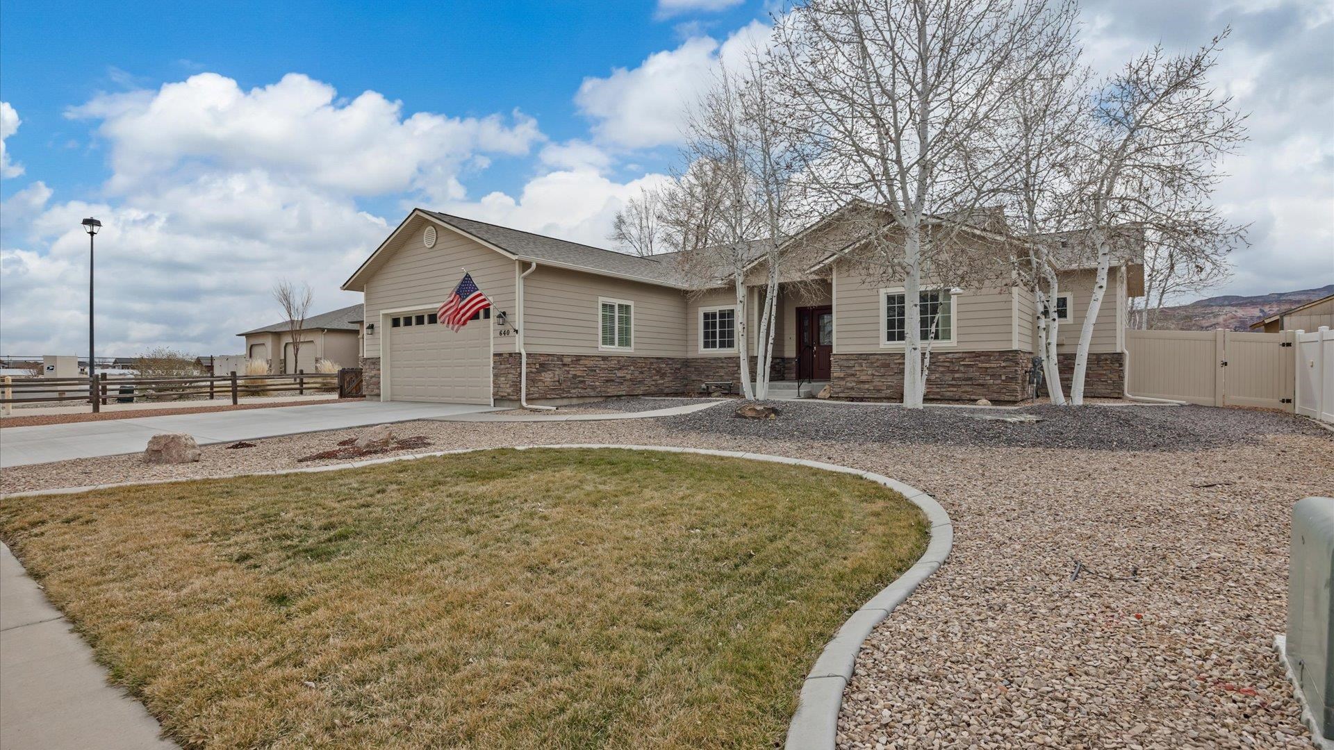 640 Beech Avenue Fruita, CO 81521 - Photo 3 of 34 a house view with a outdoor space