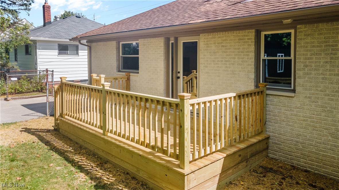 23917 Emery Road Warrensville Heights, OH 44128 - Photo 31 of 44