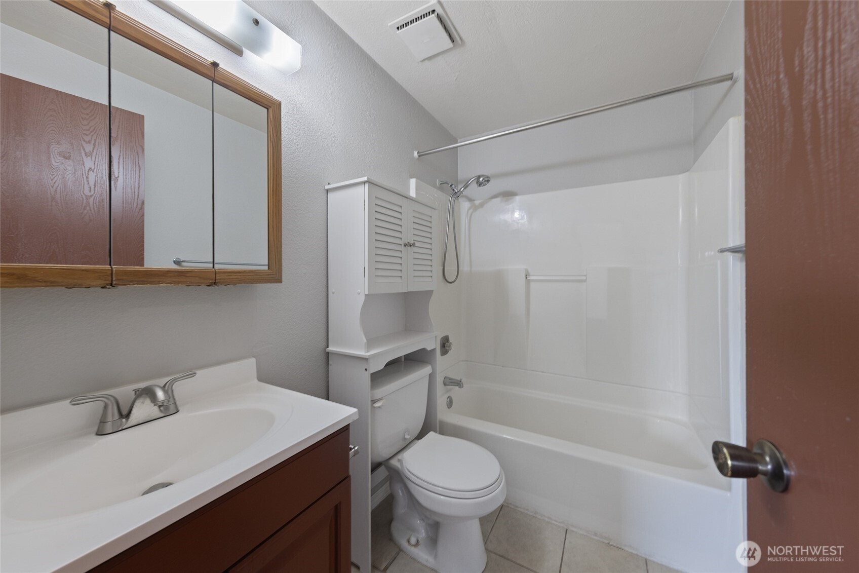 361 Earlington Avenue Southwest Renton, WA 98057 - Photo 13 of 30