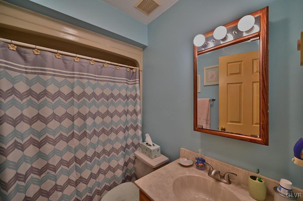 8 Pointe Street Mount Pocono, PA 18344 - Photo 36 of 50 Gallery Image 36