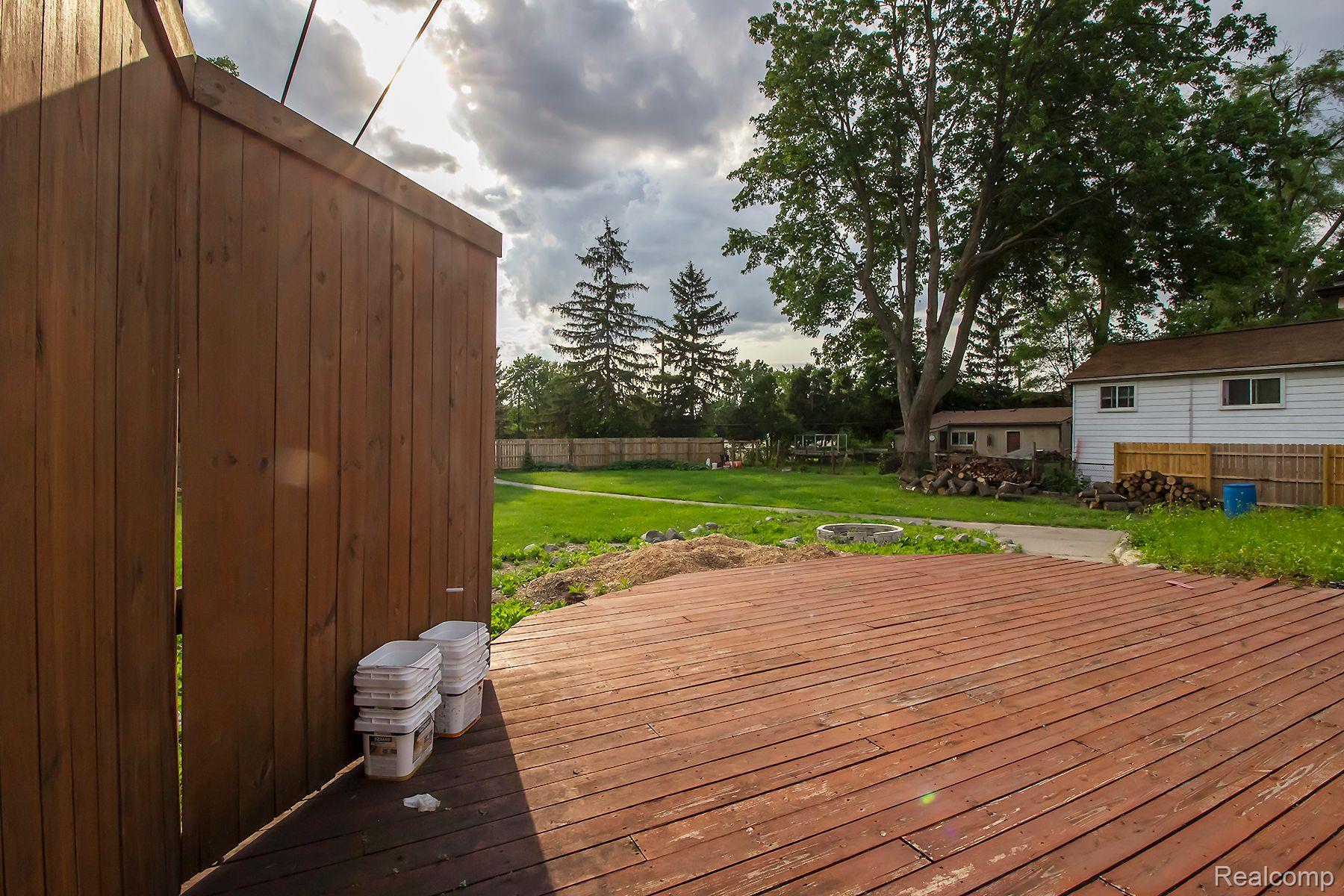 26547 Burg Road Warren, MI 48089 - Photo 26 of 34 Gallery Image 26