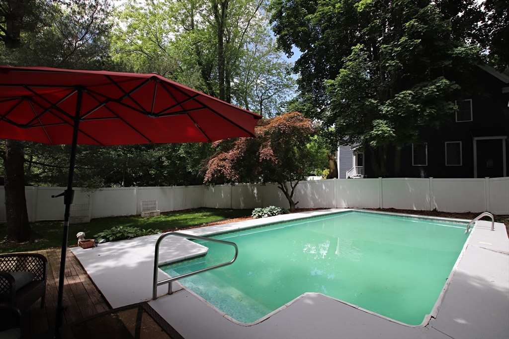 19 Juliette Road Saugus, MA 01906 - Photo 31 of 39