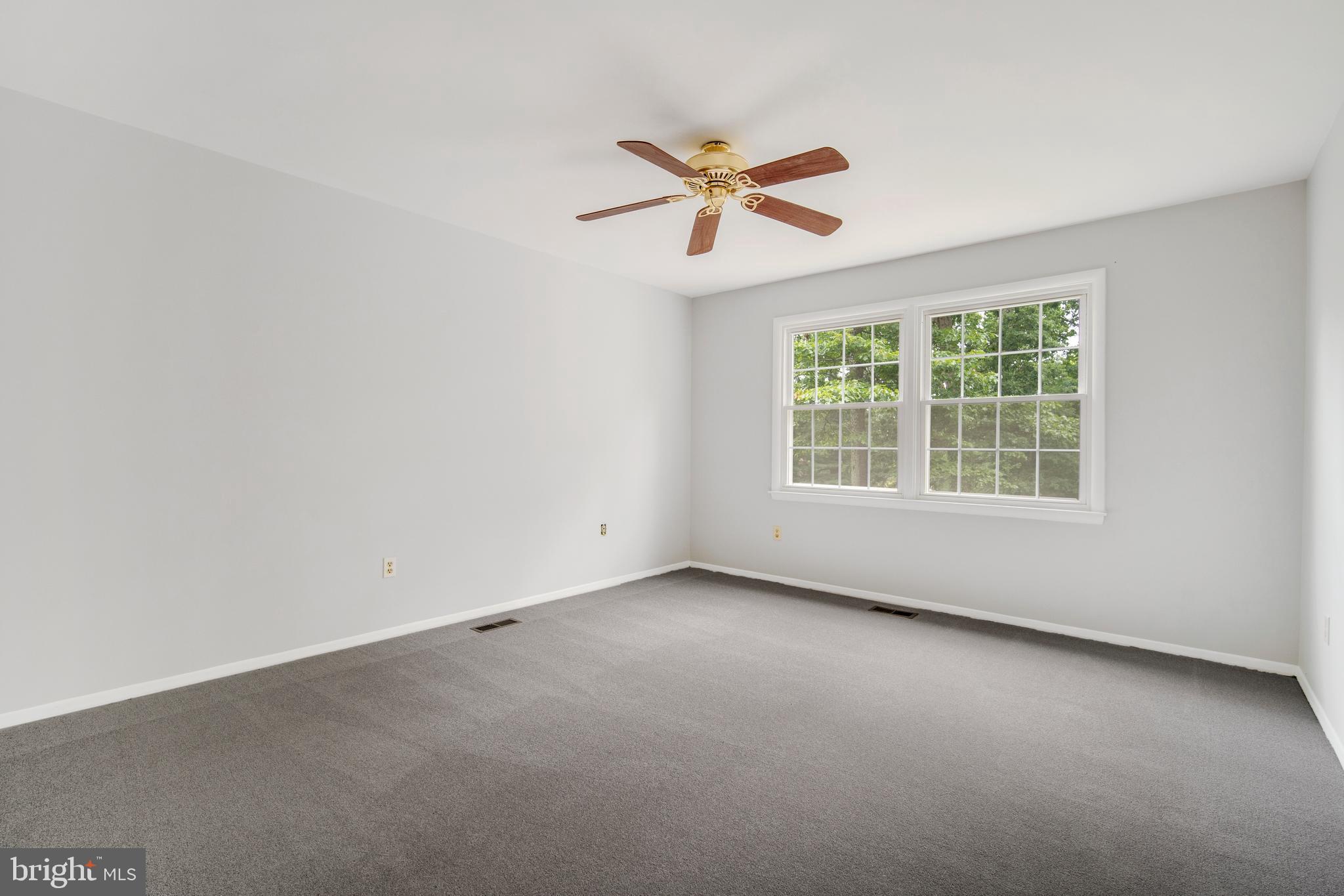 629 Shore Acres Road Arnold, MD 21012 - Photo 25 of 48 Primary bedroom