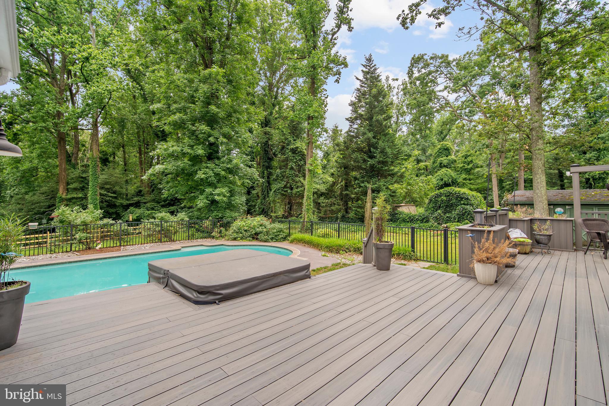 629 Shore Acres Road Arnold, MD 21012 - Photo 38 of 48 Hot tub addition as well!