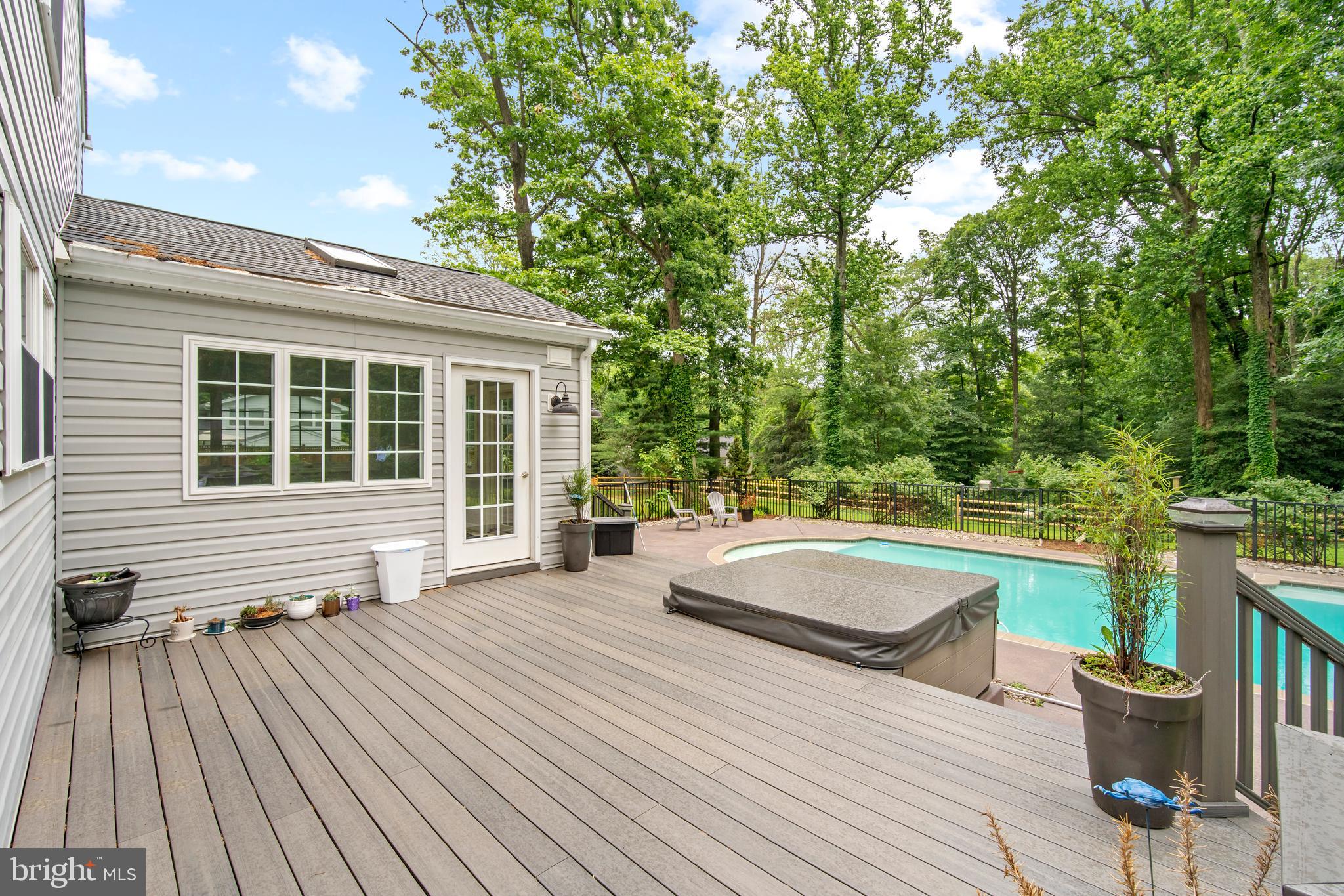 629 Shore Acres Road Arnold, MD 21012 - Photo 39 of 48 Pool is serviced and ready to be enjoyed!