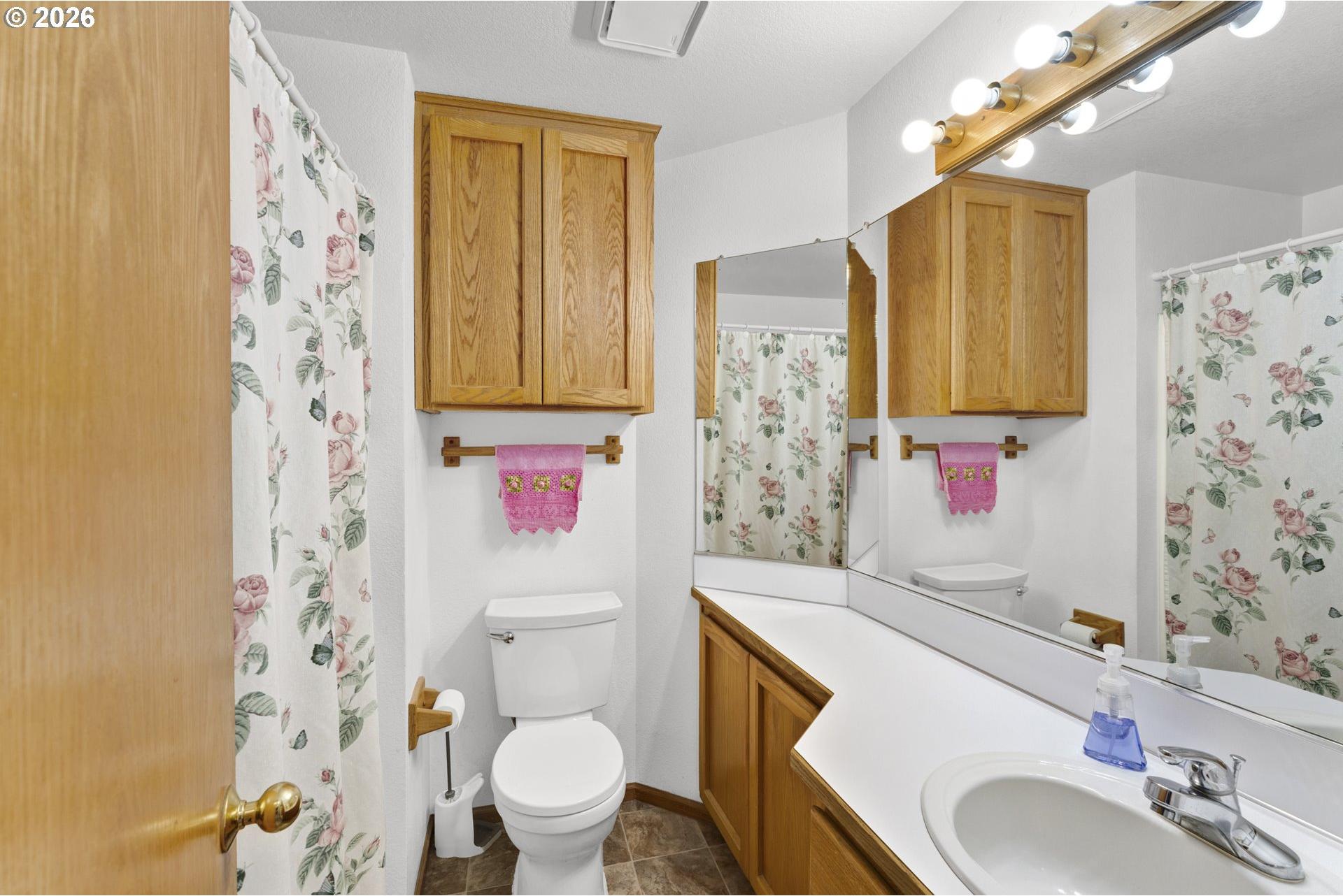 2362 Loch Drive Springfield, OR 97477 - Photo 17 of 32 Gallery Image 17