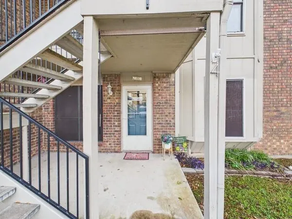 $184,900 | 849 Gun Barrel Lane, Unit B4, Gun Barrel City, TX 75156