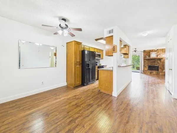 $184,900 | 849 Gun Barrel Lane, Unit B4, Gun Barrel City, TX 75156