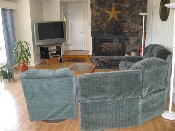 341 River Road Tewksbury, MA 01876 - Photo 3 of 16 Gallery Image 3