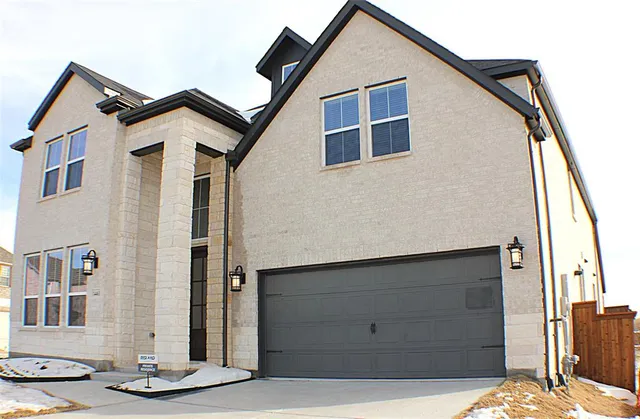 $3,400 | 14461 Mietner Street, Pilot Point, TX 76258