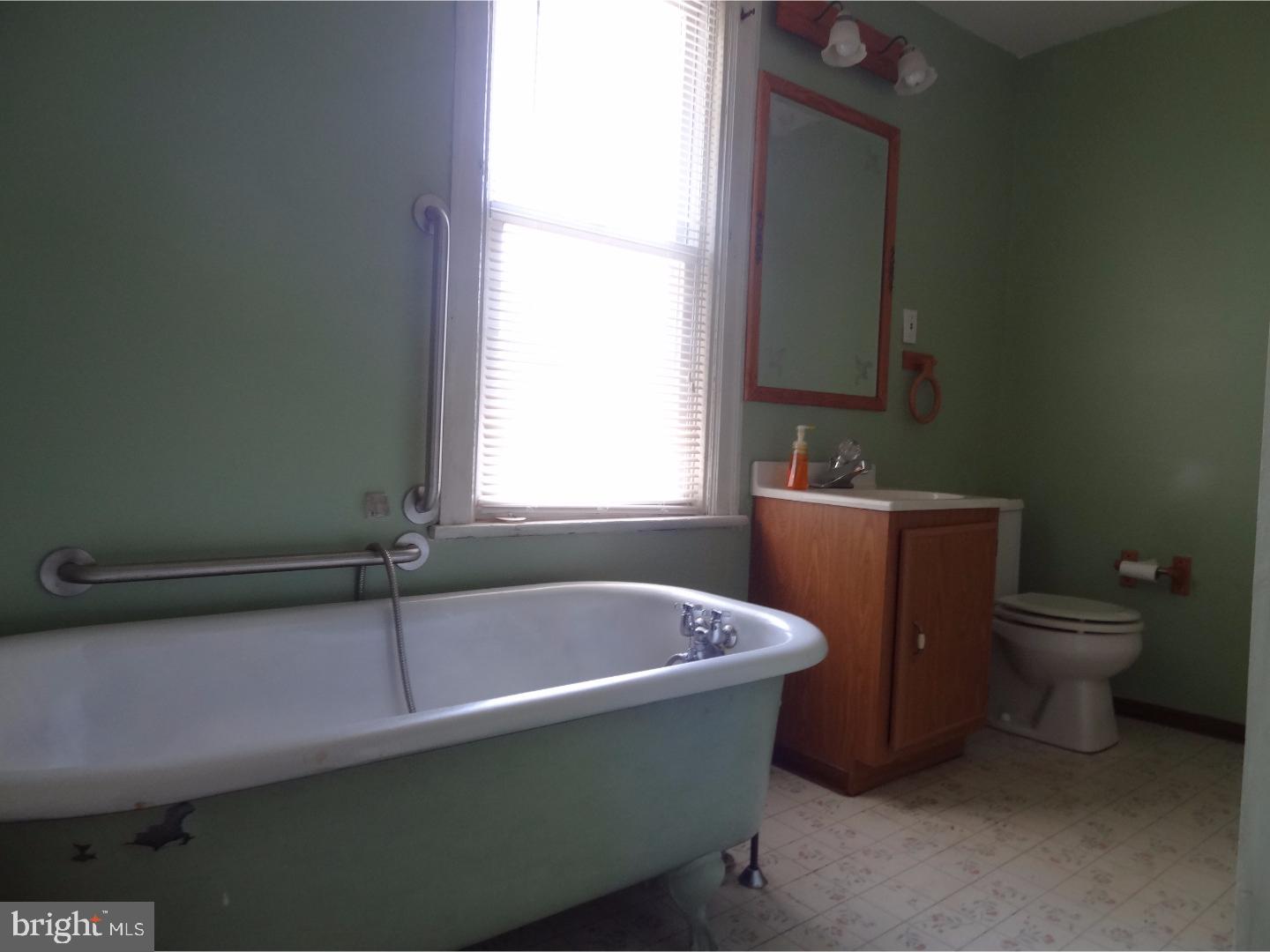 210 Madison Avenue Laurel Springs, NJ 08021 - Photo 13 of 17 Bathroom