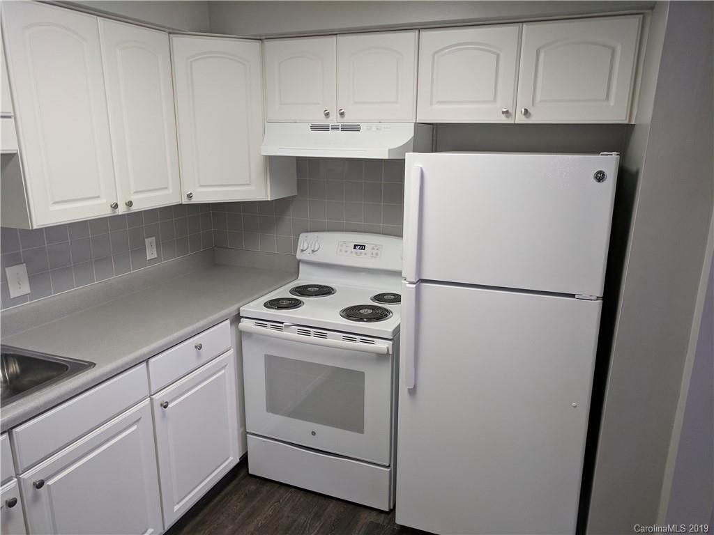 7005 Quail Hill Road Charlotte, NC 28210 - Photo 5 of 6