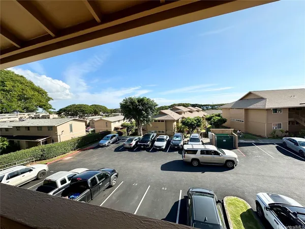 $3,200 | 98-1379 Koaheahe Place, Unit 33, Pearl City, HI 96782