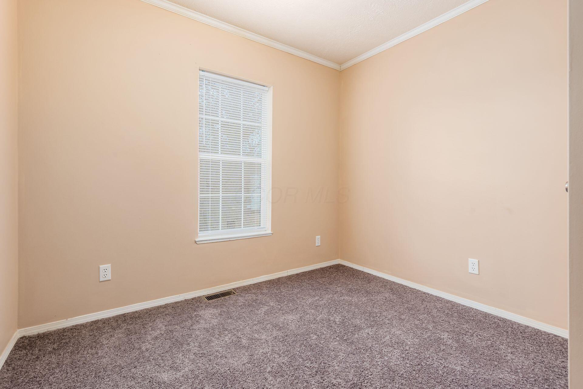 755 Stelzer Road, Unit 54 Columbus, OH 43219 - Photo 22 of 28 Bedroom