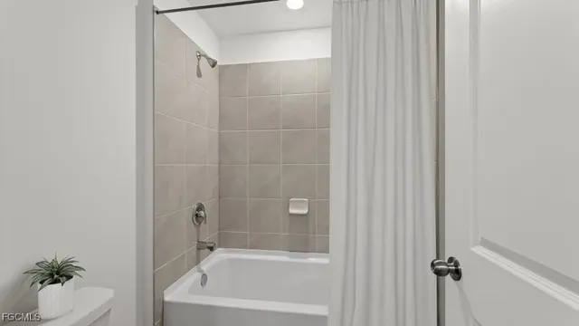 $2,695 | 12222 Amber Waves Road, Lehigh Acres, FL 33936