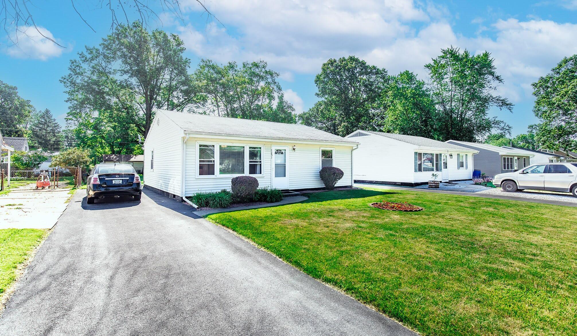 725-1 Imperial Road Valparaiso, IN 46385 - Photo 1 of 18 2012x1173