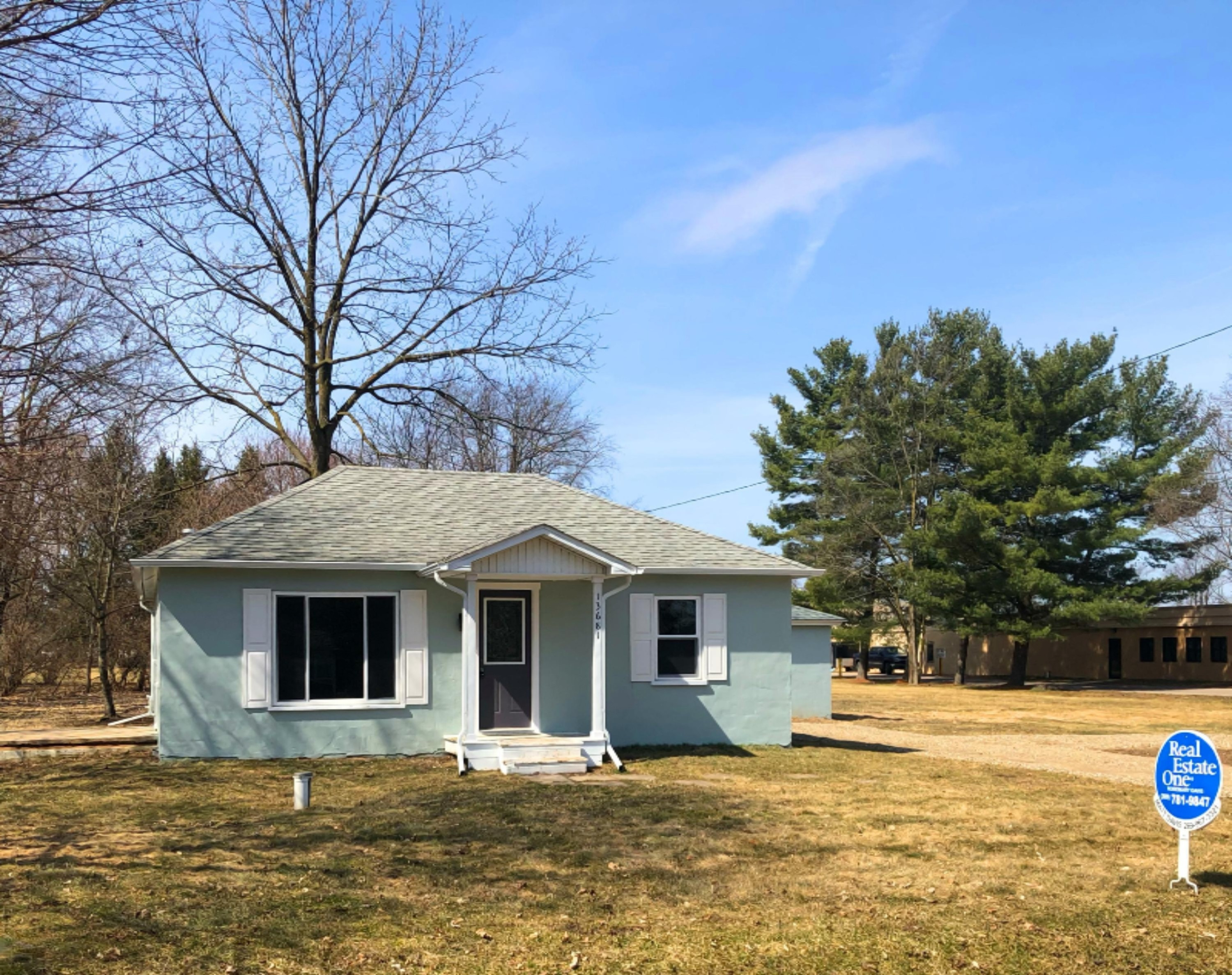13681 15 Mile Road Marshall, MI 49068 - Photo 3 of 27 35AD1811-4A2D-45F4-81AD-52023ACCCE27