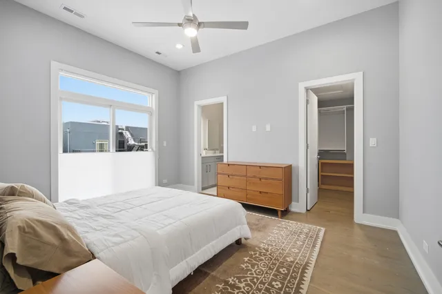 $4,000 | 725 West 17th Street, Unit 3, Chicago, IL 60616