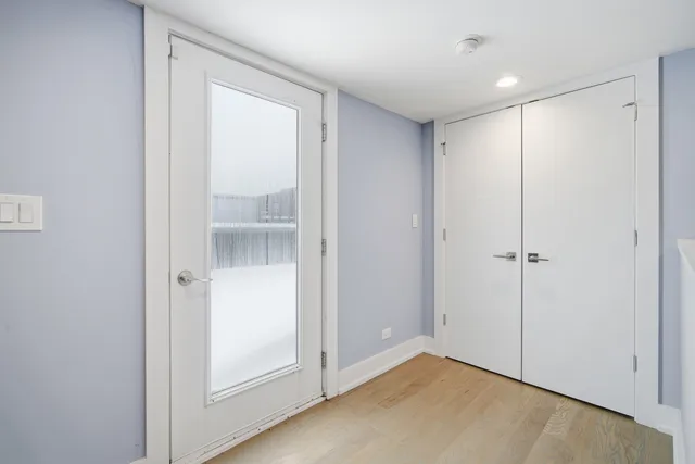 $4,000 | 725 West 17th Street, Unit 3, Chicago, IL 60616