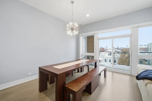 $4,000 | 725 West 17th Street, Unit 3, Chicago, IL 60616