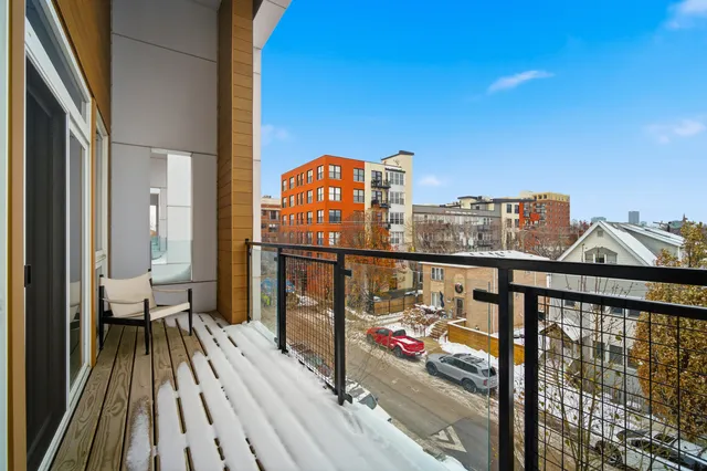 $4,000 | 725 West 17th Street, Unit 3, Chicago, IL 60616