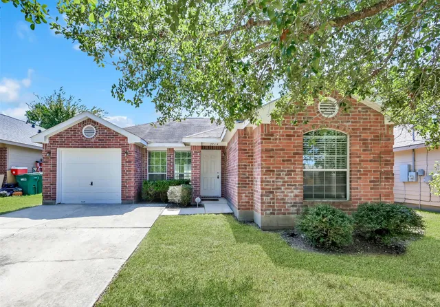 $1,525 | 2214 Shady Tree Lane, Conroe, TX 77301