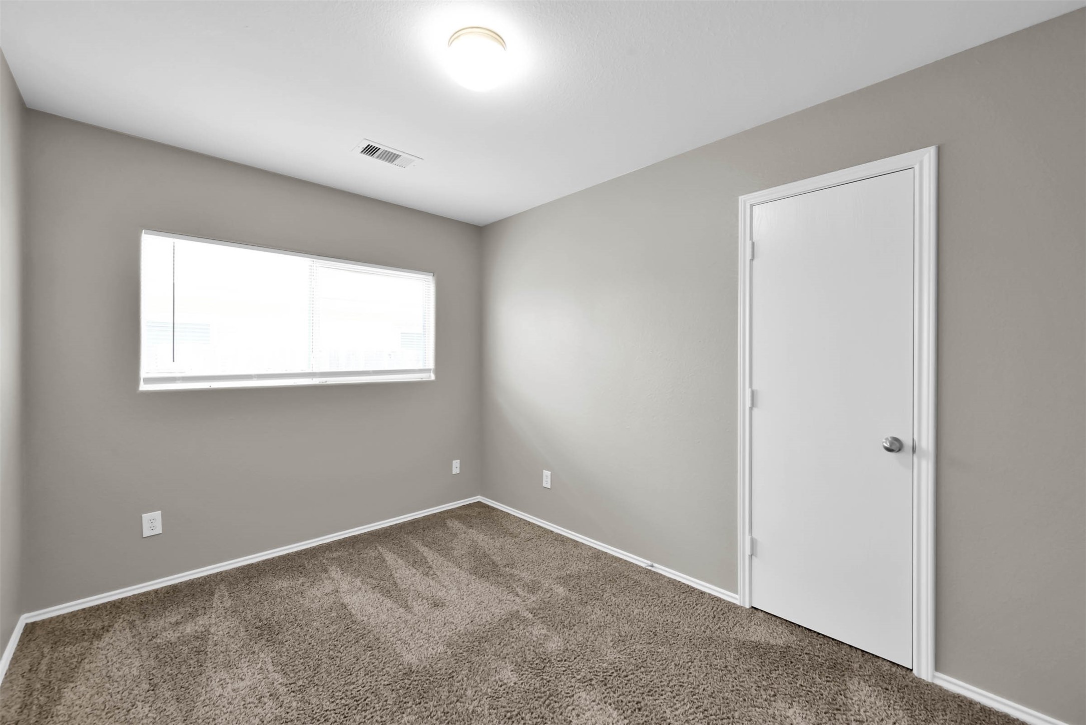 2214 Shady Tree Lane Conroe, TX 77301 - Photo 13 of 19