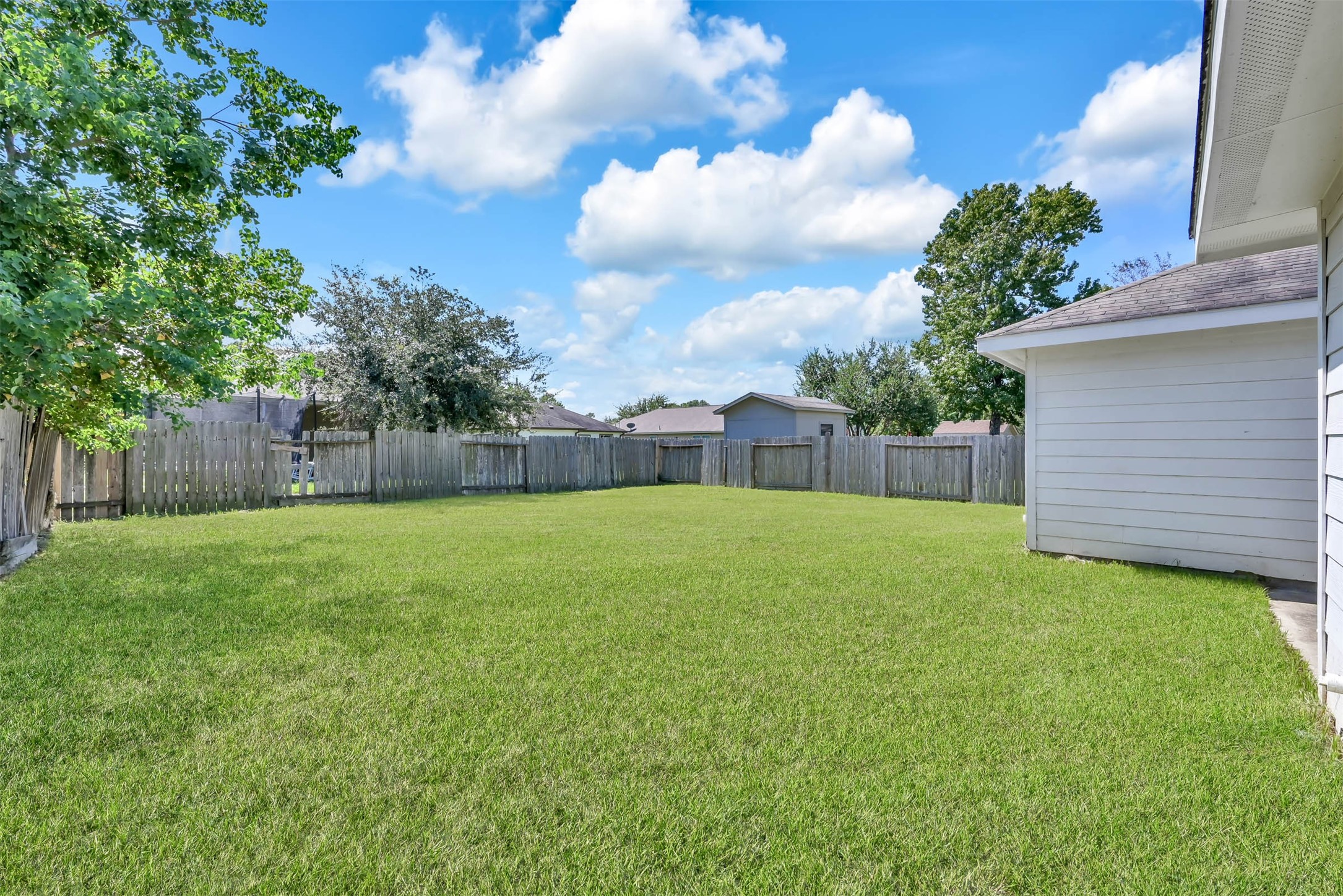 2214 Shady Tree Lane Conroe, TX 77301 - Photo 18 of 19