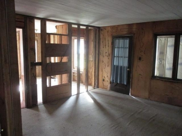 2883 East Riverside Drive Ionia, MI 48846 - Photo 4 of 6 img4.1459867909